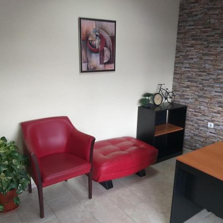 Happy Hostel София Экстерьер фото